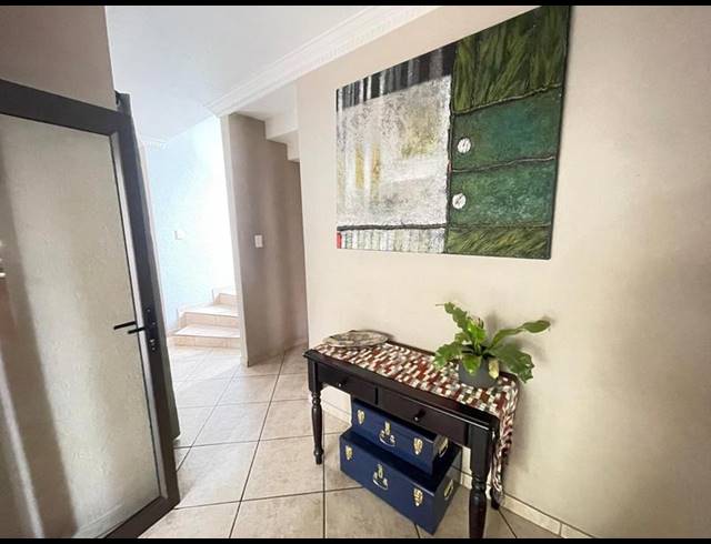 3 BEDROOM TOWNHOUSE FOR SALE IN AERORAND